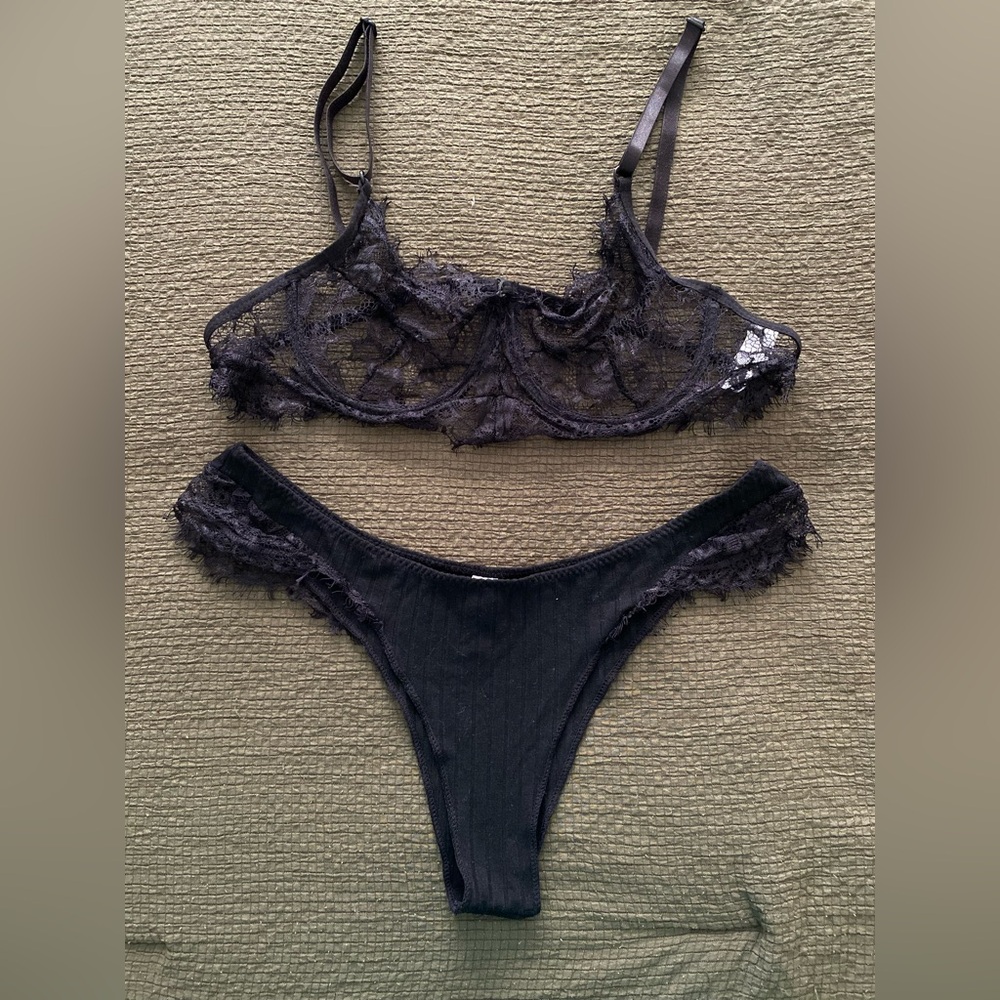 SHEIN bra&panty set